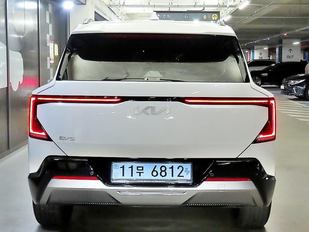 기아 EV5 롱레인지 2WD 어스 이미지 5