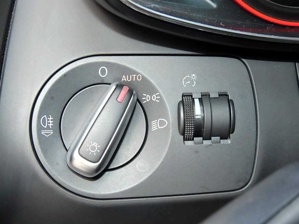 아우디 R8 5.2 V10 스파이더 이미지 16