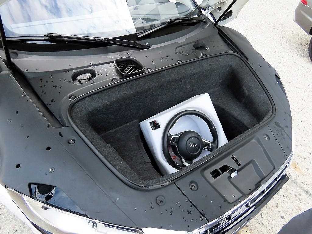 아우디 R8 5.2 V10 스파이더 이미지 19
