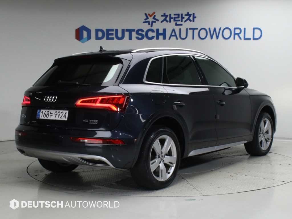 아우디 Q5 Q5 (FY) 45 TFSI 콰트로 프리미엄 이미지 2