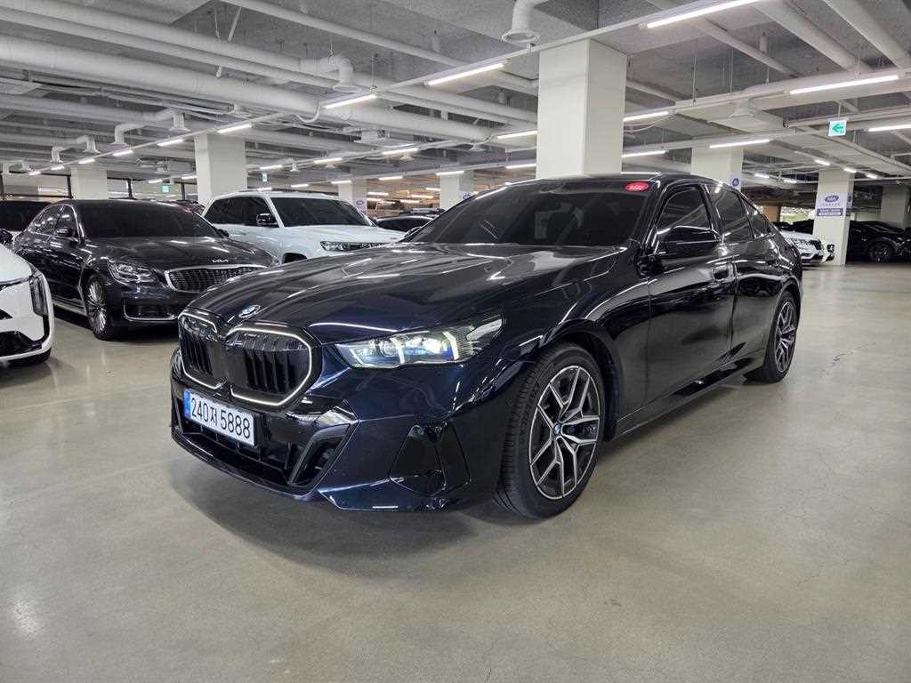 BMW 5시리즈 5시리즈 (G60) 520i M 스포츠 이미지 2