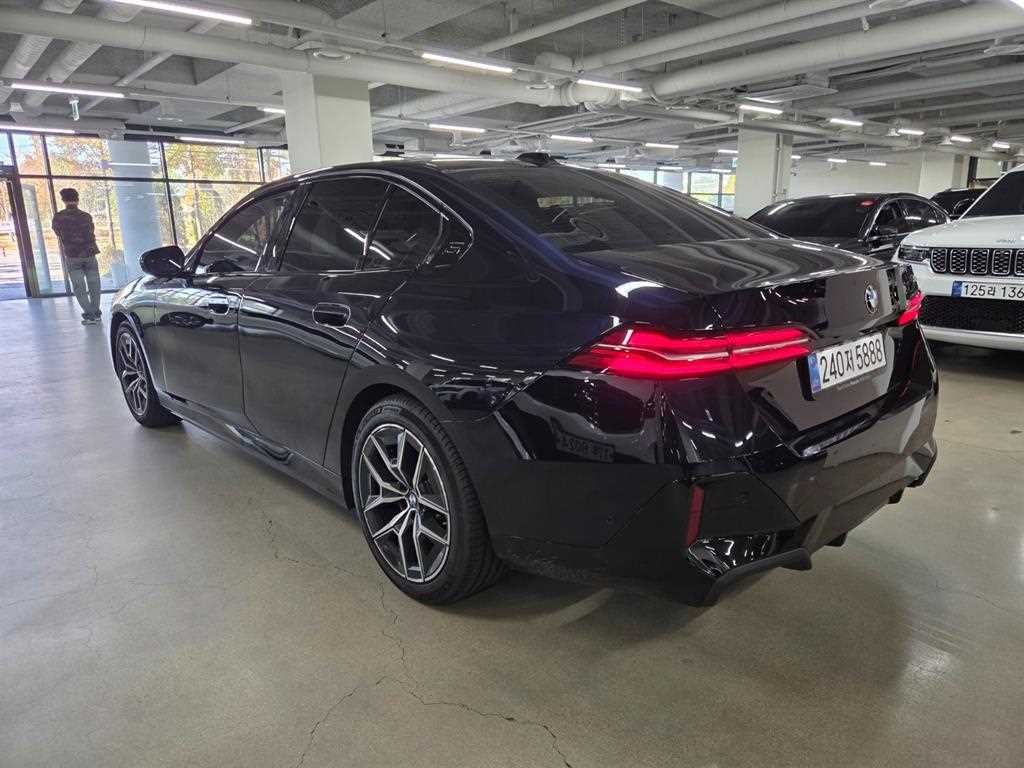 BMW 5시리즈 5시리즈 (G60) 520i M 스포츠 이미지 6