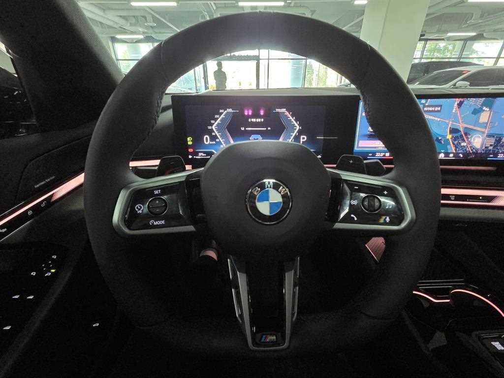 BMW 5시리즈 5시리즈 (G60) 520i M 스포츠 이미지 8