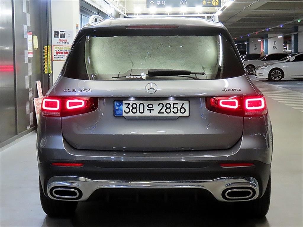 벤츠 GLB 클래스 GLB클래스 X247 GLB 250 4MATIC 이미지 5