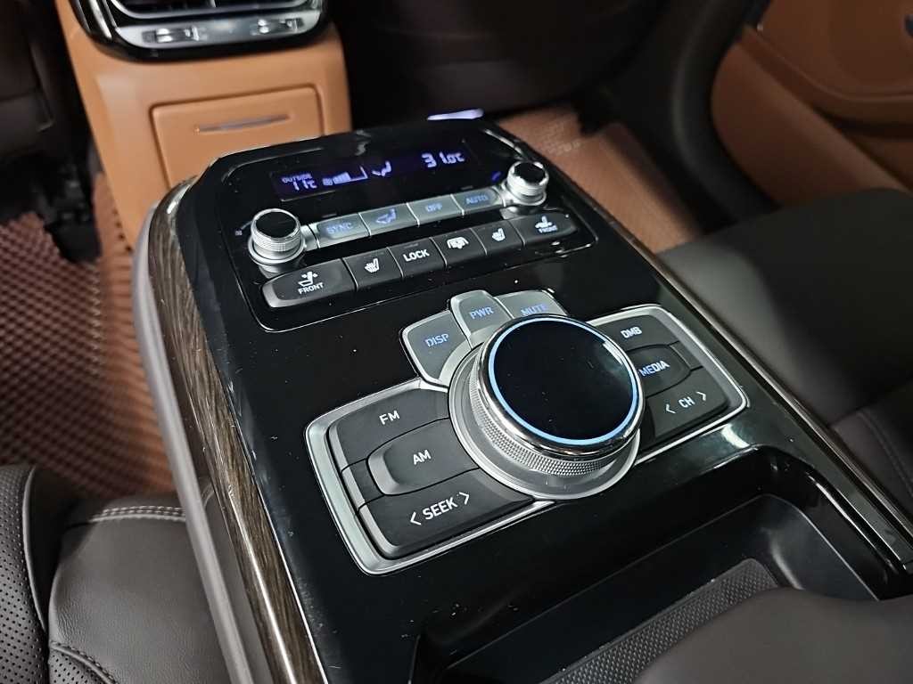 제네시스 G90 3.8 GDI AWD 럭셔리 이미지 14