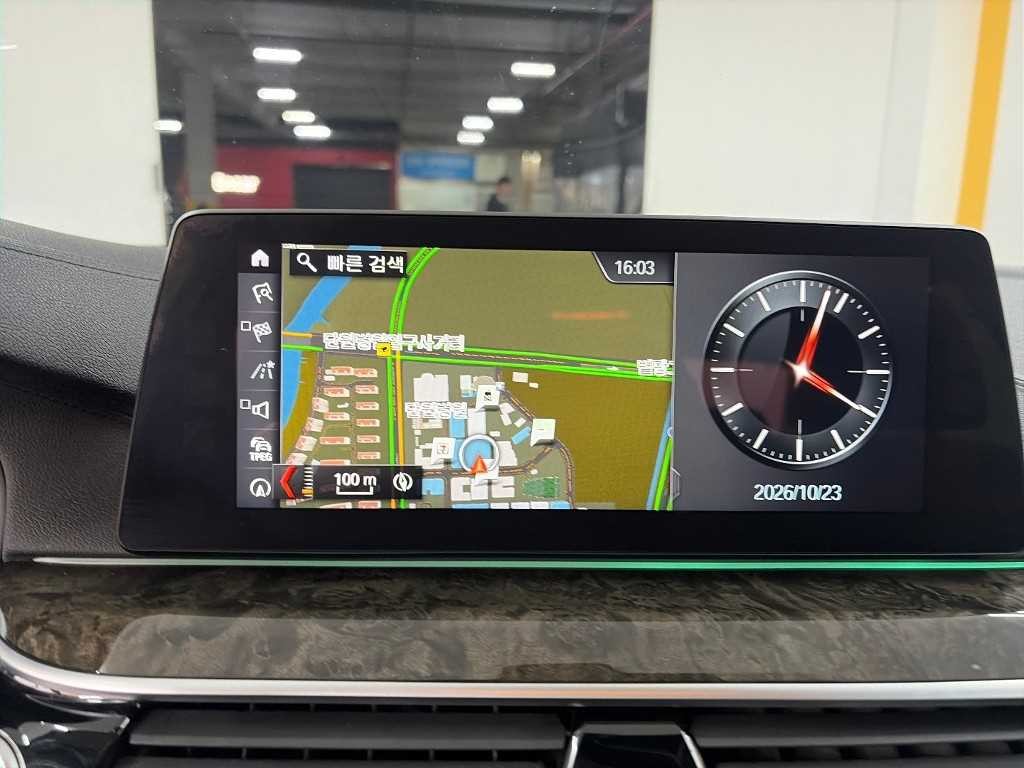BMW 5시리즈 5시리즈 (G30) 540i xDrive 럭셔리 플러스 이미지 16