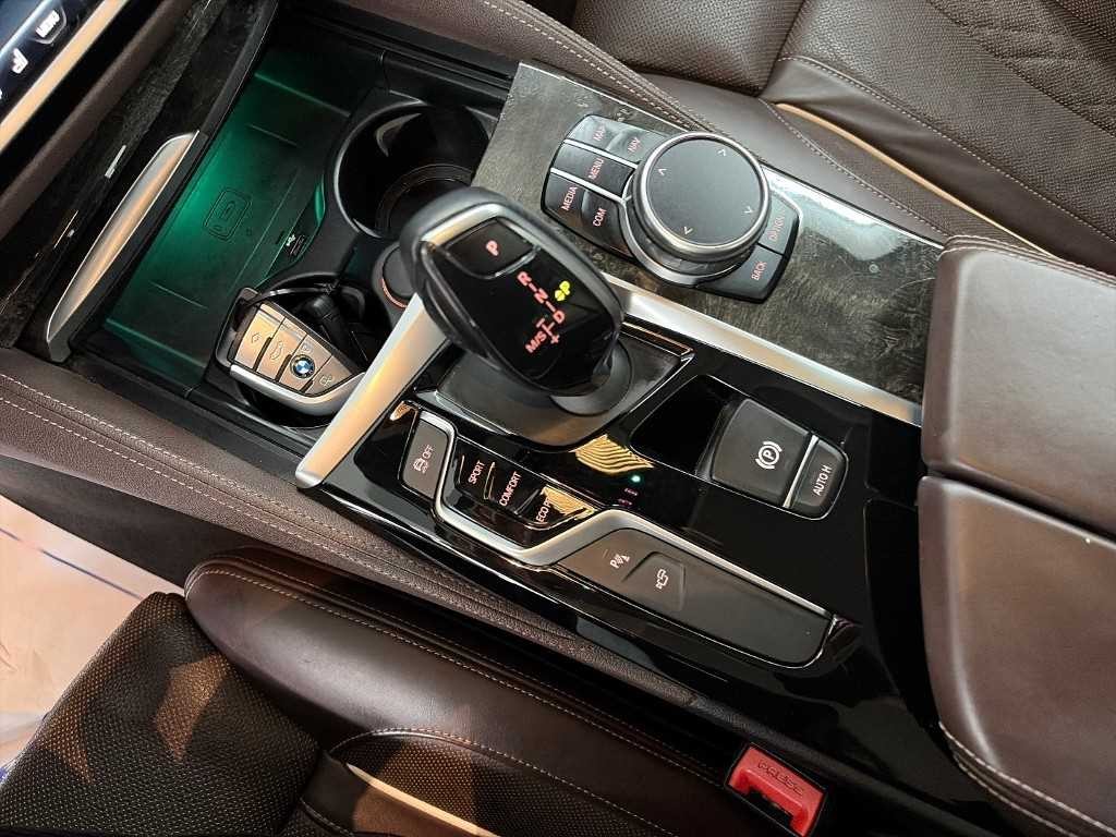 BMW 5시리즈 5시리즈 (G30) 540i xDrive 럭셔리 플러스 이미지 8