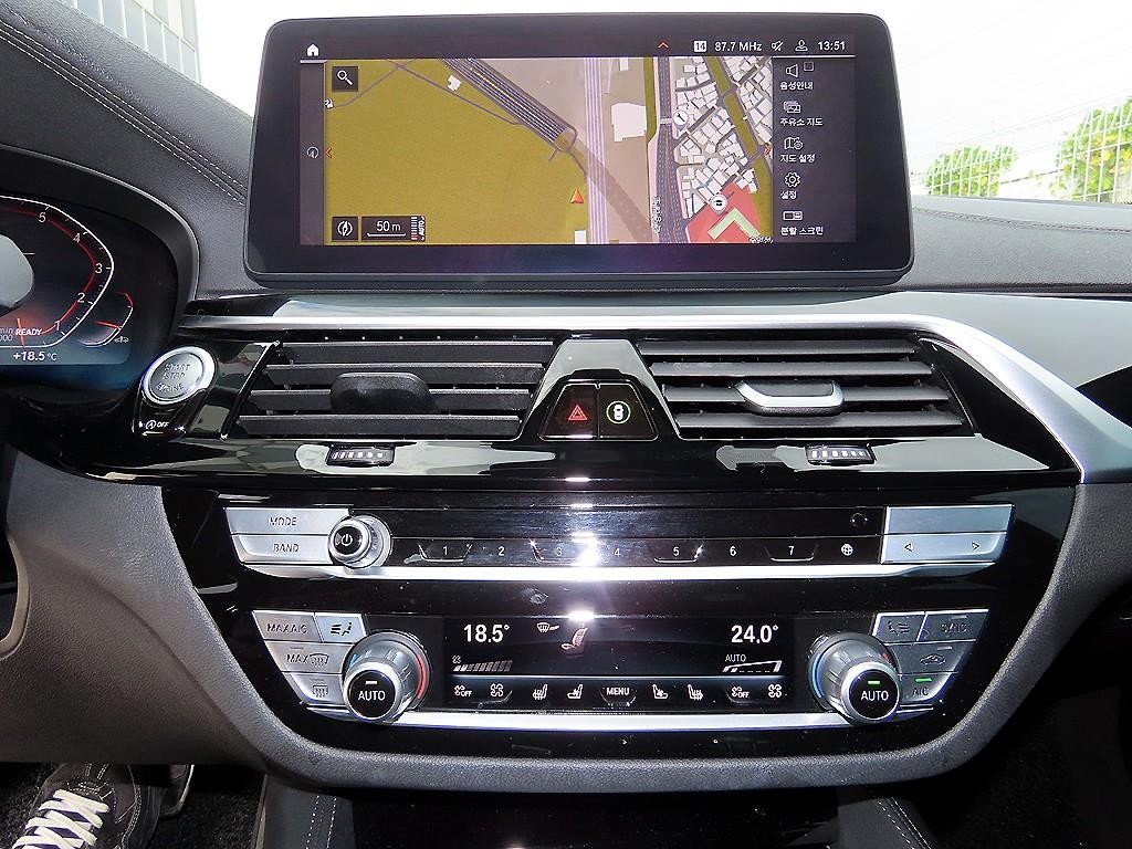 BMW 5시리즈 5시리즈 (G30) 530i M 스포츠 이미지 14