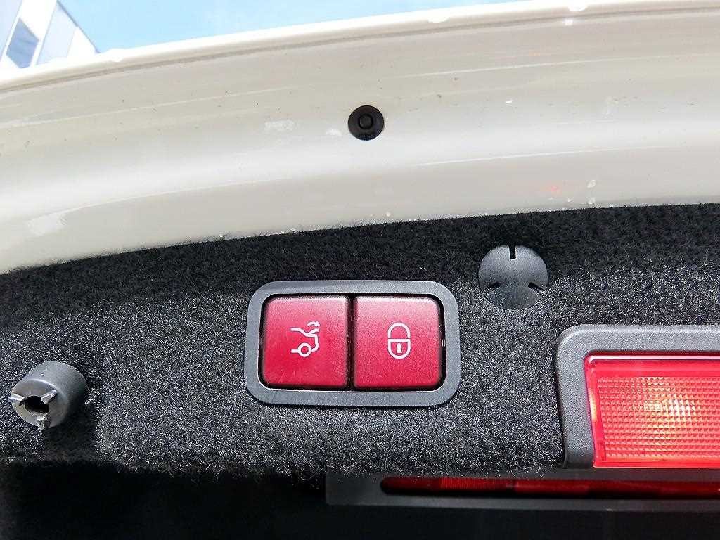 벤츠 C 클래스 C클래스 W205 C43 AMG 4MATIC 이미지 16