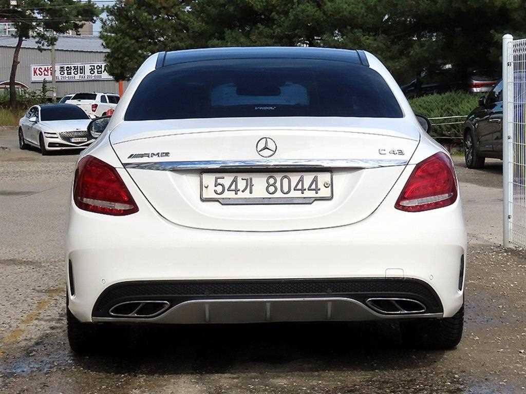 벤츠 C 클래스 C클래스 W205 C43 AMG 4MATIC 이미지 4