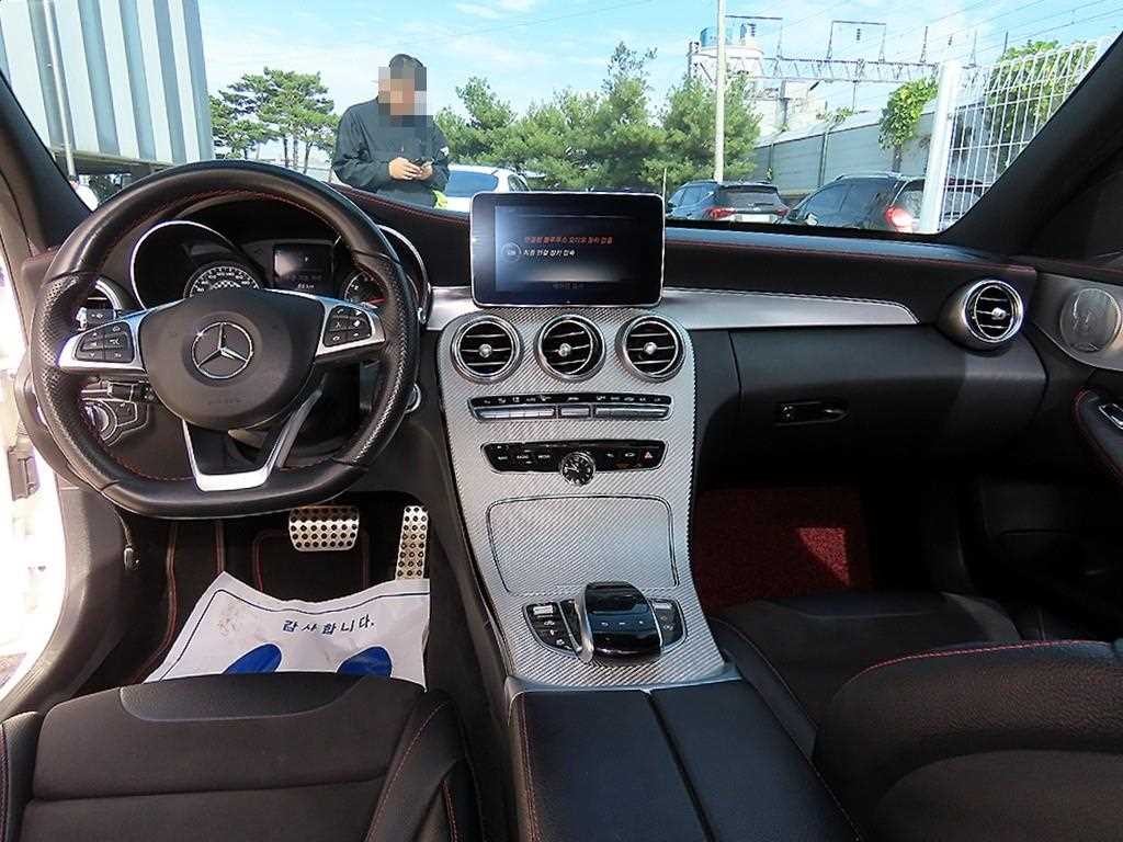 벤츠 C 클래스 C클래스 W205 C43 AMG 4MATIC 이미지 7