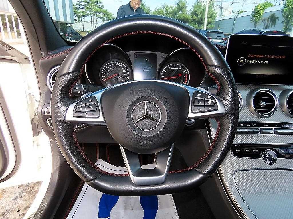 벤츠 C 클래스 C클래스 W205 C43 AMG 4MATIC 이미지 8