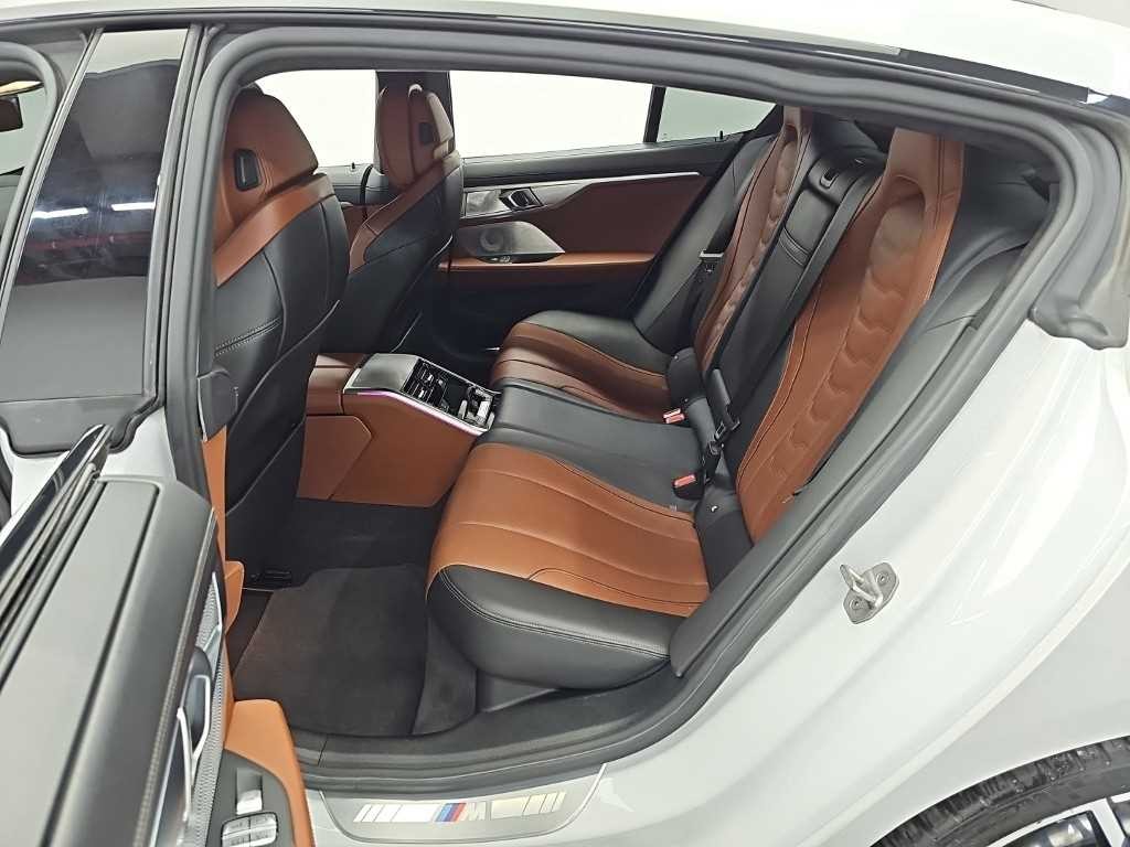 BMW 8시리즈 8시리즈 (G15) 840d xDrive M 스포츠 그란쿠페 이미지 12