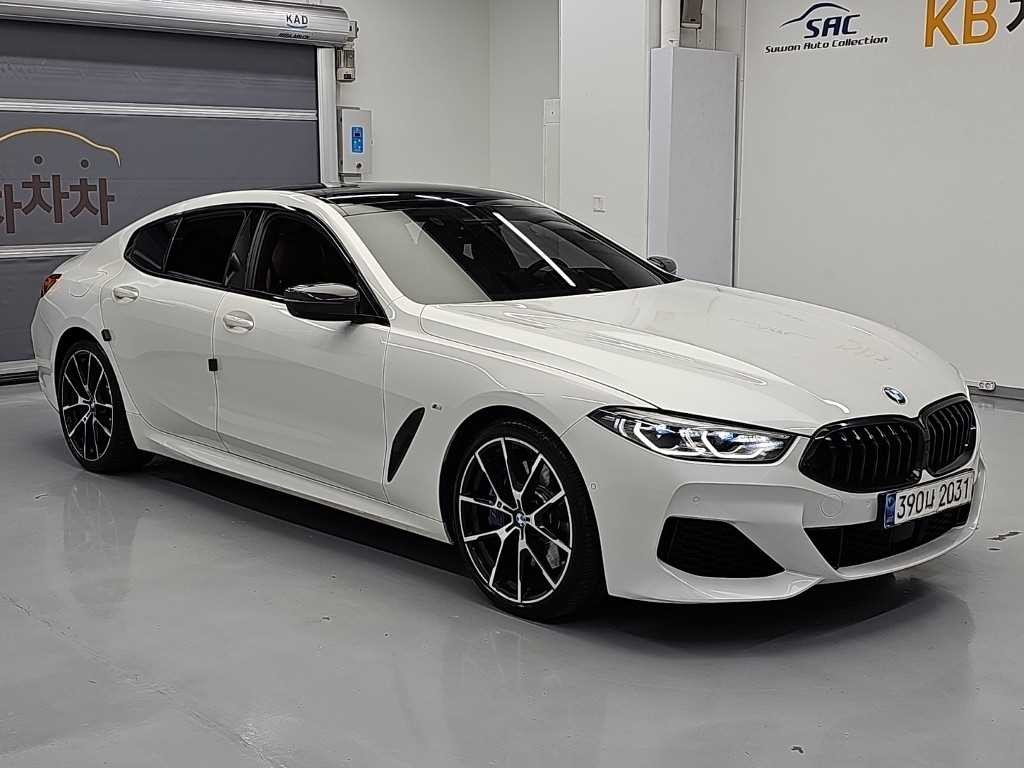 BMW 8시리즈 8시리즈 (G15) 840d xDrive M 스포츠 그란쿠페 이미지 4
