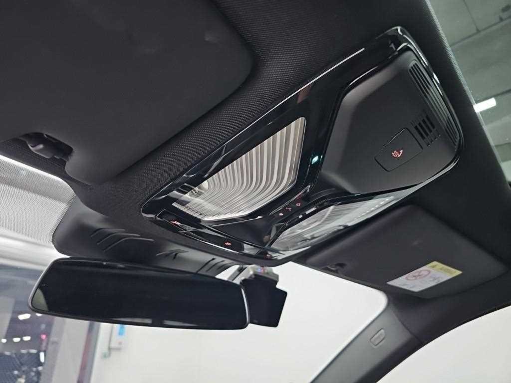 BMW i4 eDrive 40 M 스포츠 프로 이미지 17