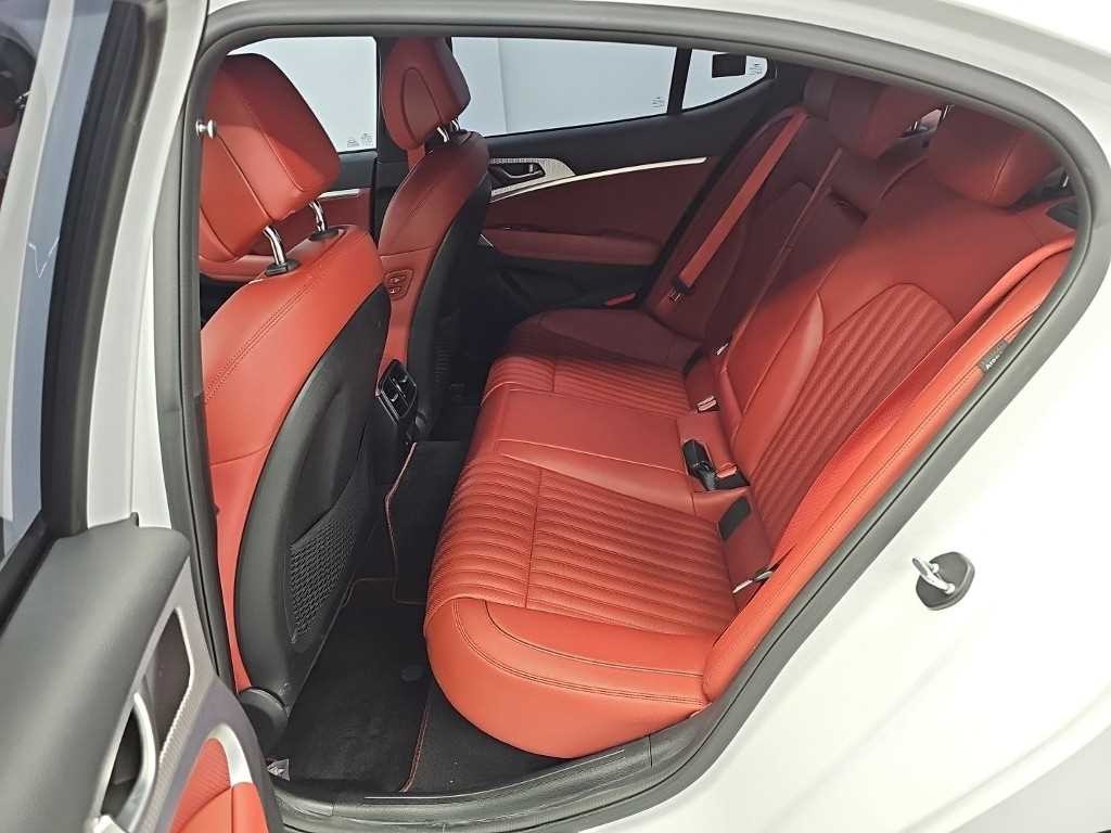 제네시스 G70 더 뉴 G70 가솔린 3.3T 4WD 스포츠 패키지 이미지 10
