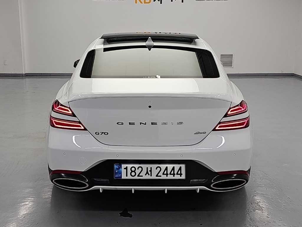 제네시스 G70 더 뉴 G70 가솔린 3.3T 4WD 스포츠 패키지 이미지 2