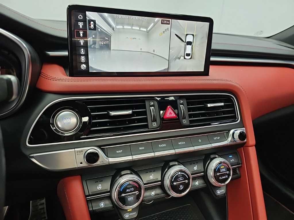 제네시스 G70 더 뉴 G70 가솔린 3.3T 4WD 스포츠 패키지 이미지 8