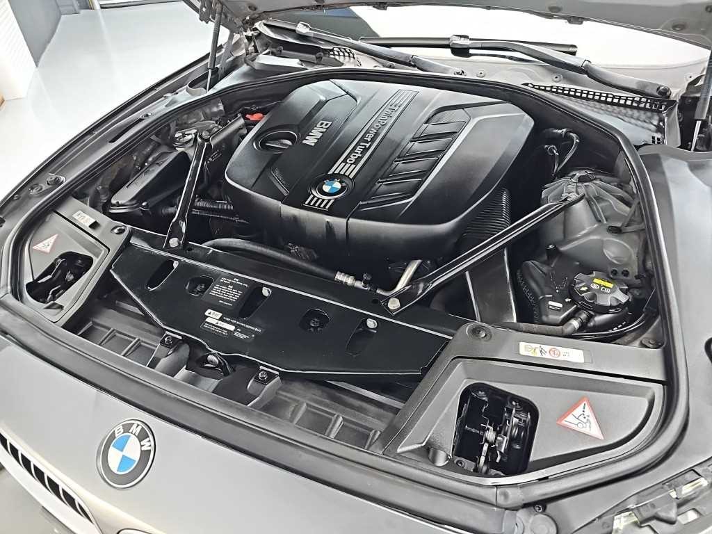 BMW 5시리즈 5시리즈 (F10) 520d xDrive 이미지 5