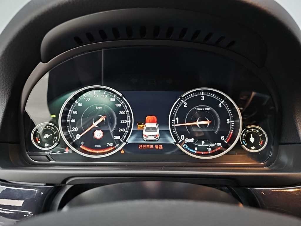 BMW 5시리즈 5시리즈 (F10) 520d xDrive 이미지 6
