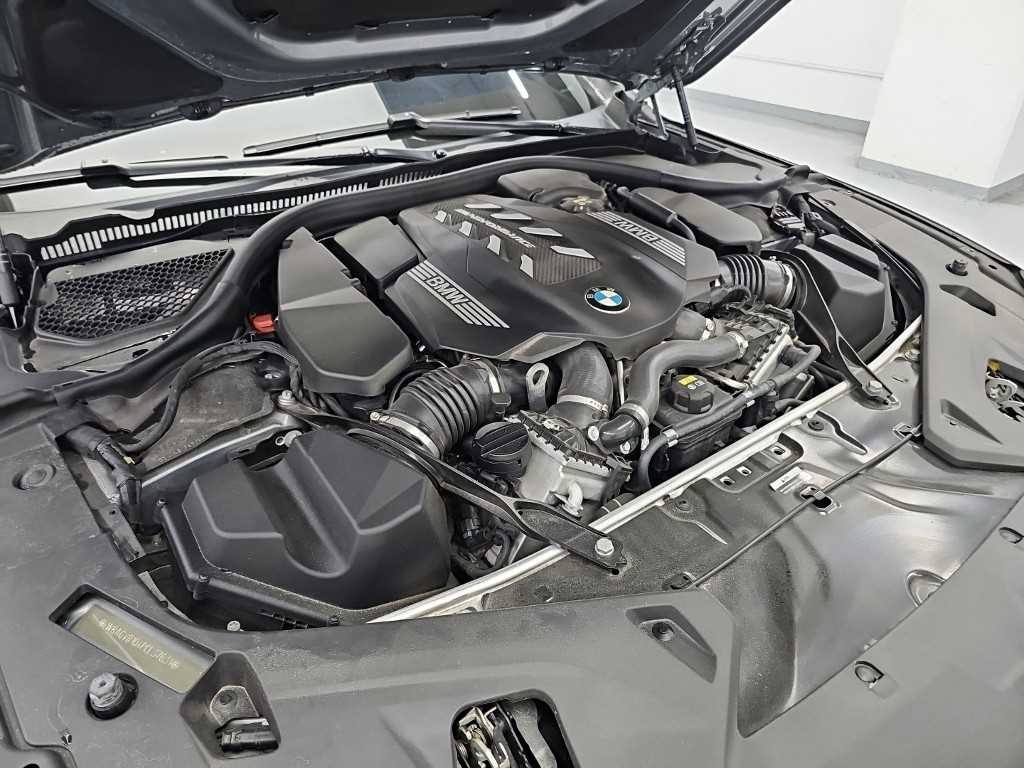 BMW 8시리즈 8시리즈 (G15) M850i xDrive 그란 쿠페 이미지 5
