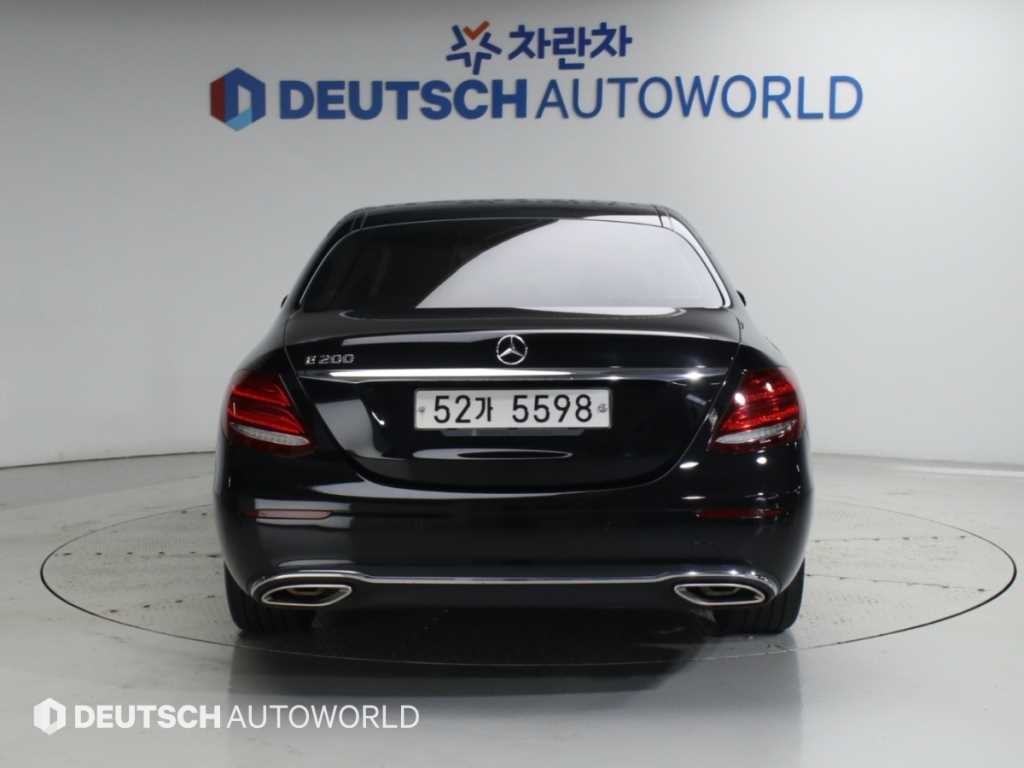 벤츠 E 클래스 E-클래스 W213 E200 아방가르드 이미지 4