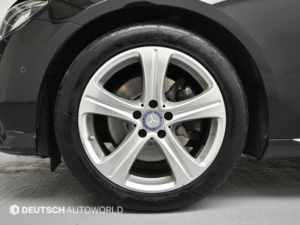 벤츠 E 클래스 E-클래스 W213 E200 아방가르드 이미지 5