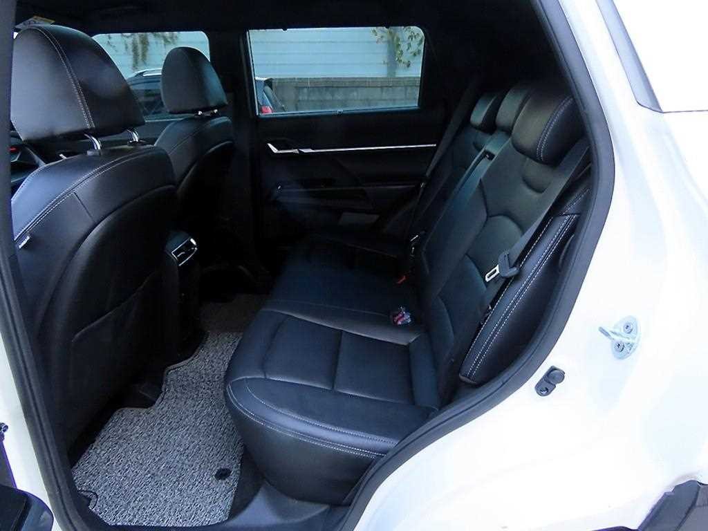 KG모빌리티(쌍용) 토레스 1.5 GDI-T 2WD T7 이미지 6