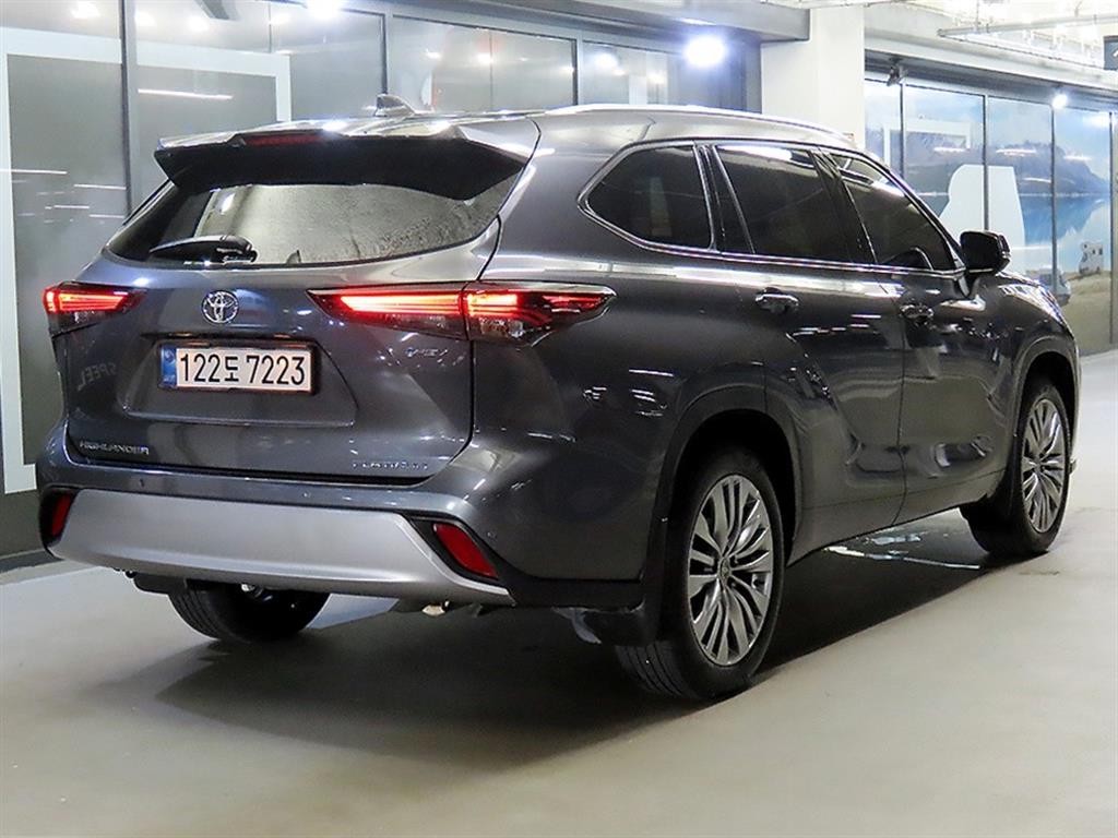 토요타 하이랜더 하이랜더 4세대 2.5 HEV 4WD 플래티넘 이미지 4