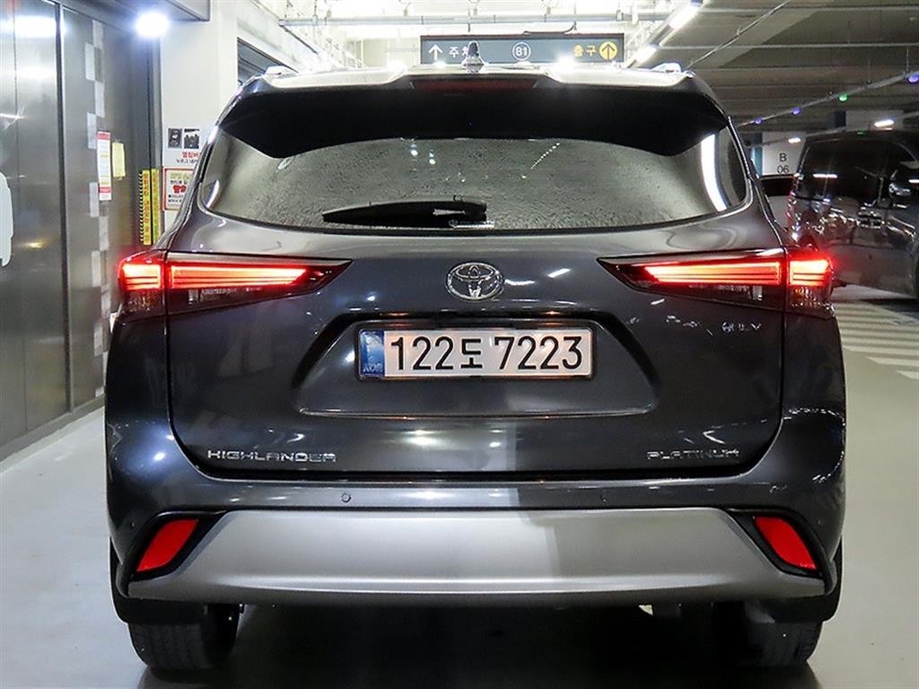 토요타 하이랜더 하이랜더 4세대 2.5 HEV 4WD 플래티넘 이미지 5