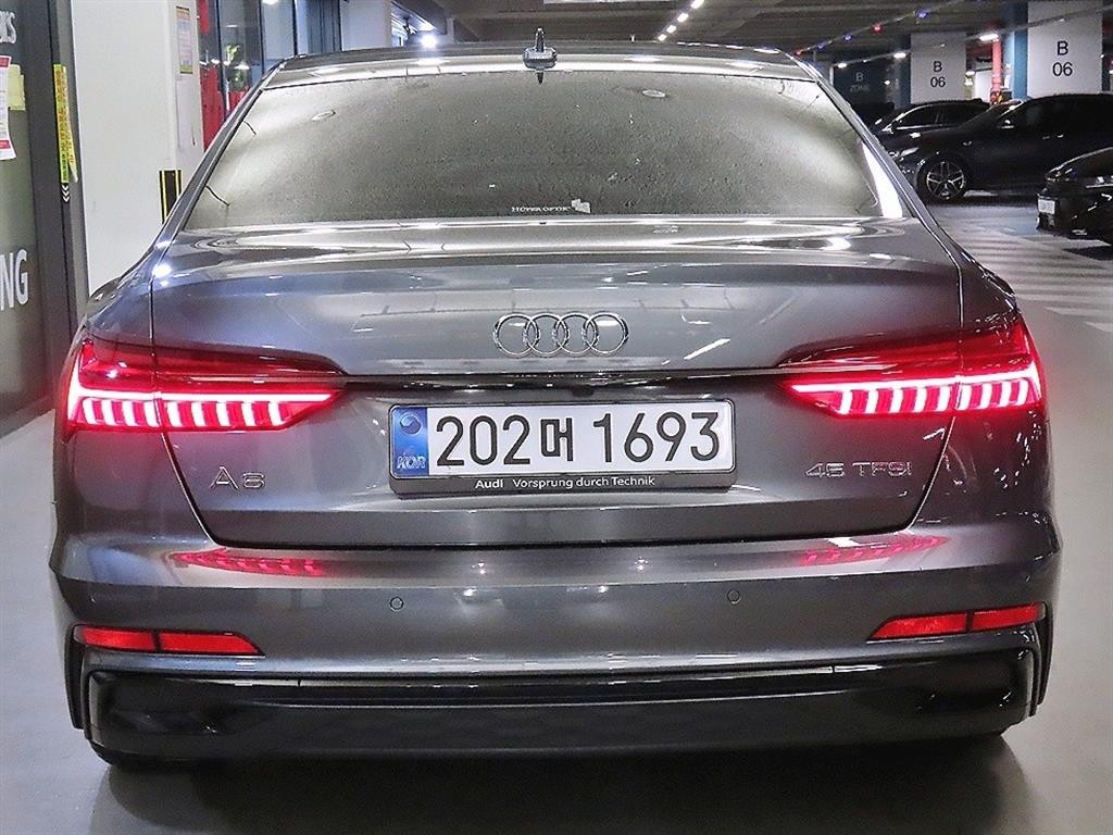 아우디 A6 A6 (C8) 45 TFSI 프리미엄 이미지 5