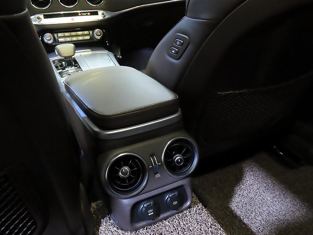 기아 스팅어 스팅어 마이스터 AWD 2.5 마스터즈 이미지 16