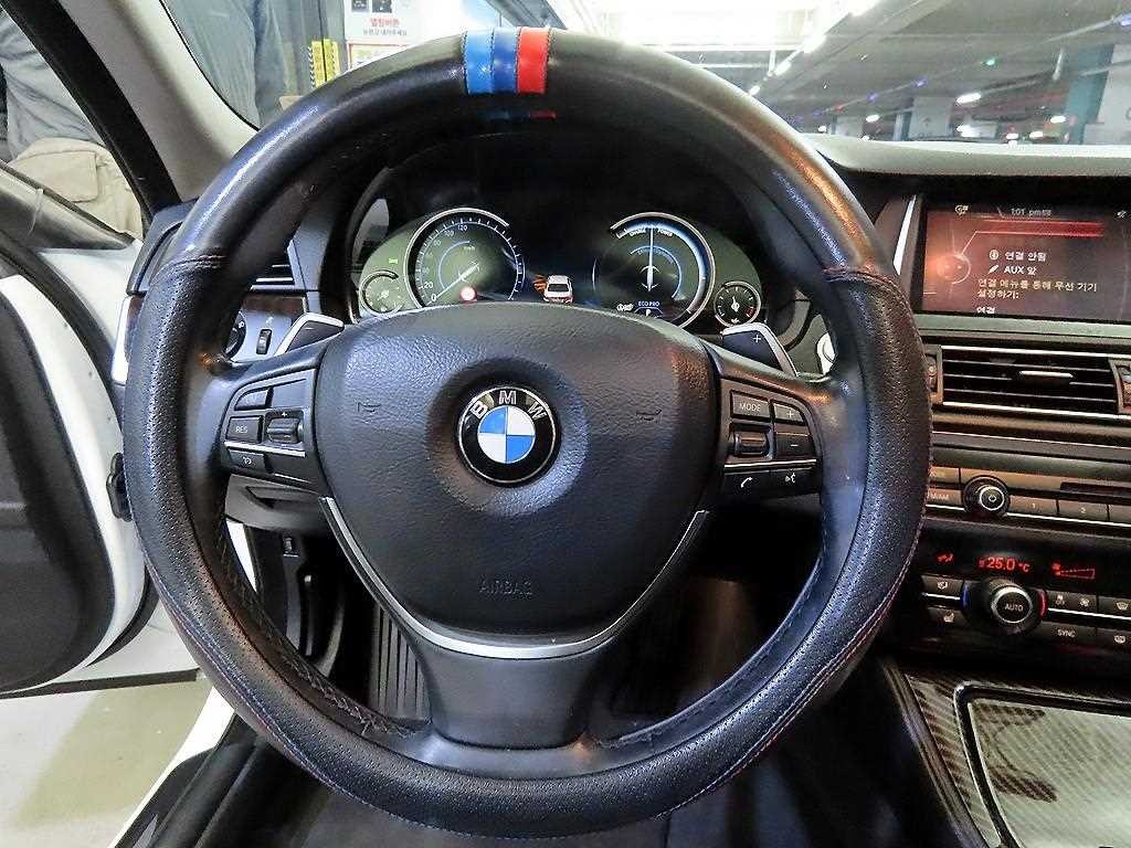 BMW 5시리즈 5시리즈 (F10) 528i xDrive 이미지 8