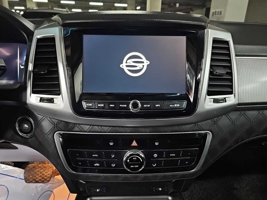 KG모빌리티(쌍용) 렉스턴 올 뉴 렉스턴 (Y450) 디젤 2.2 4WD 프레스티지 이미지 10