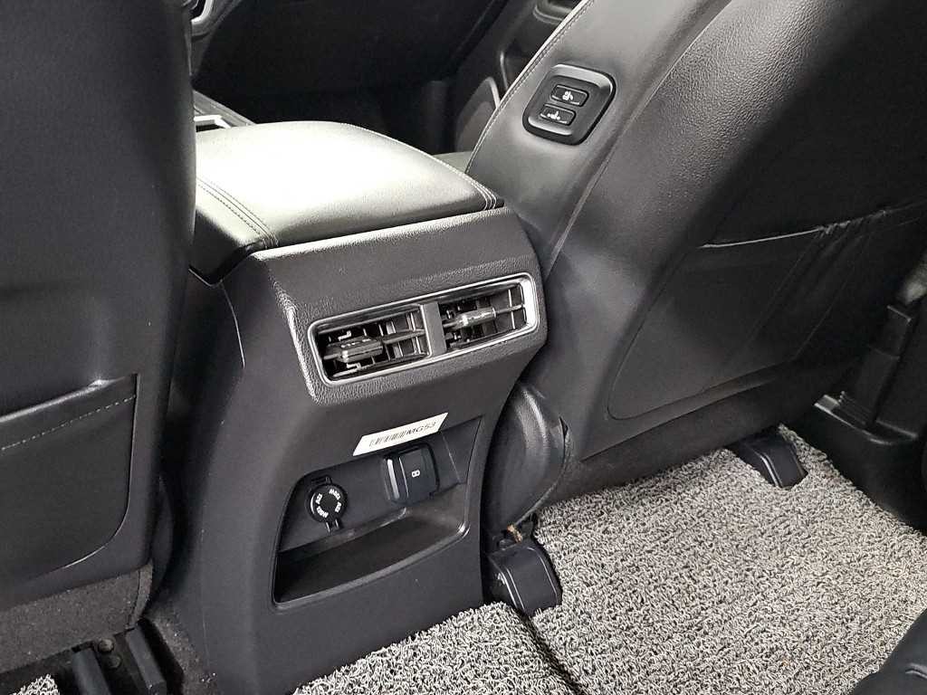KG모빌리티(쌍용) 렉스턴 올 뉴 렉스턴 (Y450) 디젤 2.2 4WD 프레스티지 이미지 13