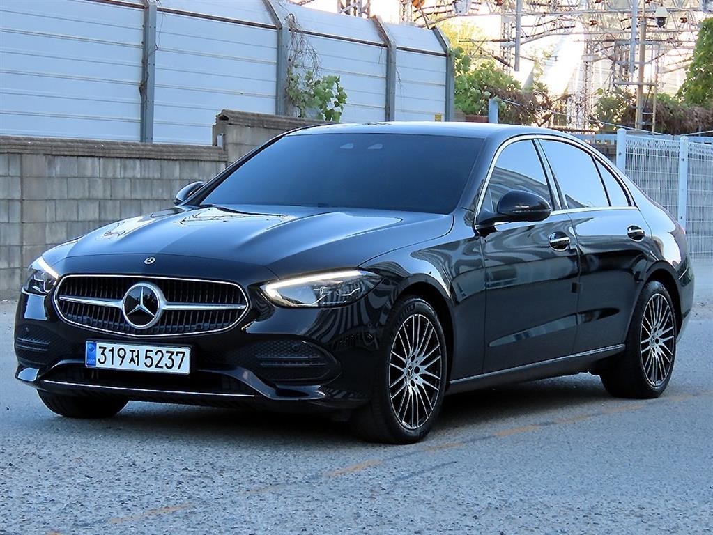 벤츠 C 클래스 C클래스 W206 C200 아방가르드 이미지 2