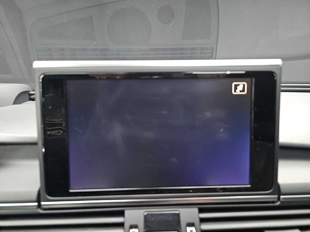 아우디 A6 뉴A6 40 TFSI 프리미엄 이미지 15