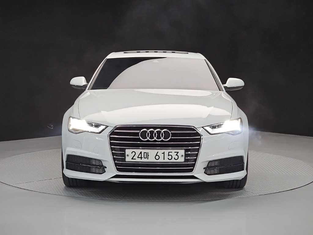 아우디 A6 뉴A6 40 TFSI 프리미엄 이미지 2