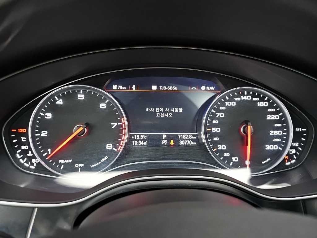 아우디 A6 뉴A6 40 TFSI 프리미엄 이미지 6