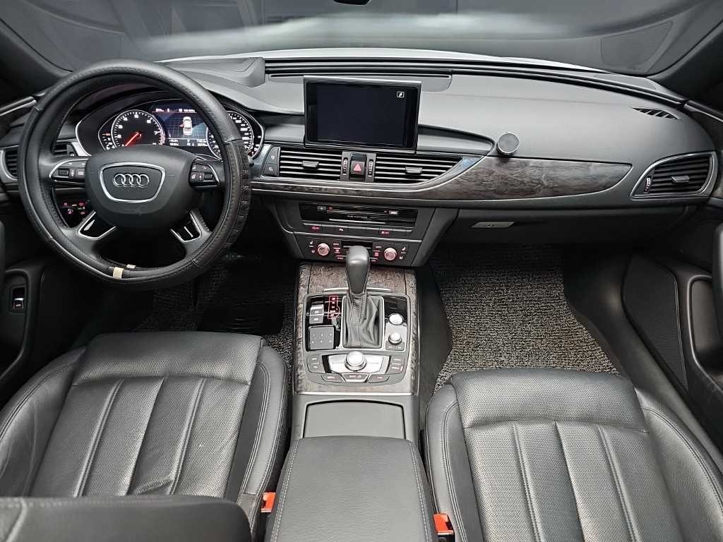 아우디 A6 뉴A6 40 TFSI 프리미엄 이미지 7