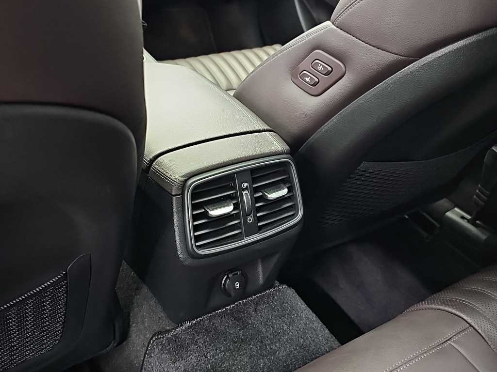제네시스 G70 더 뉴 G70 가솔린 3.3T 4WD 이미지 13