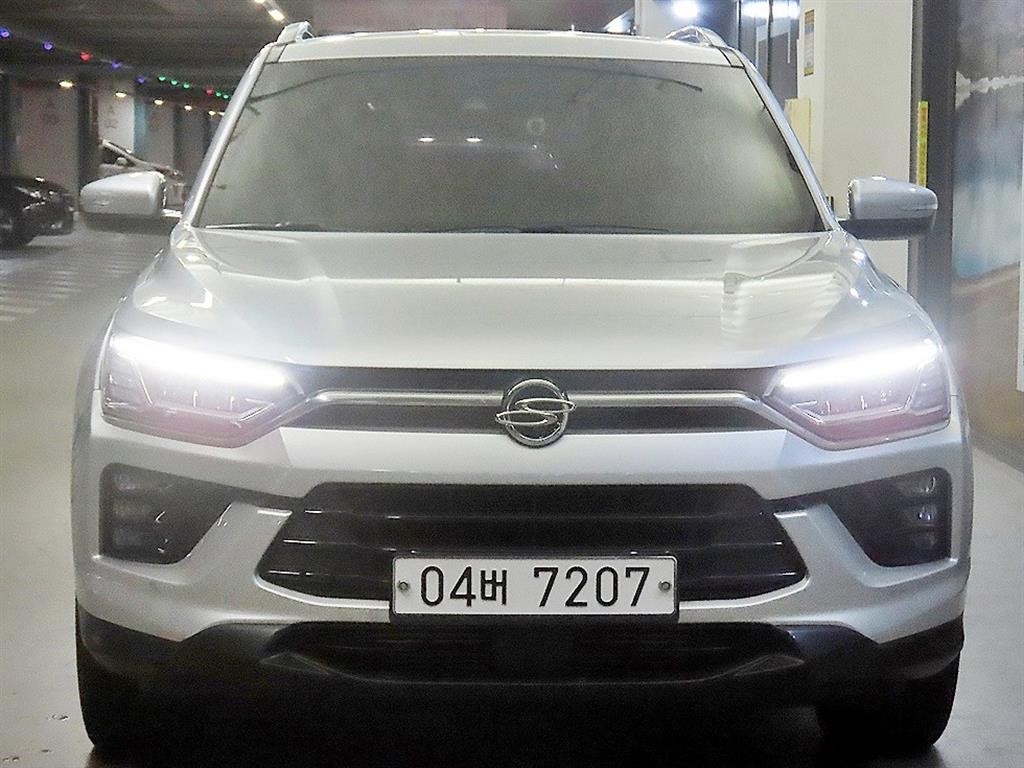 KG모빌리티(쌍용) 코란도 뷰티풀코란도 2WD 디젤 1.6 딜라이트 플러스 이미지 2