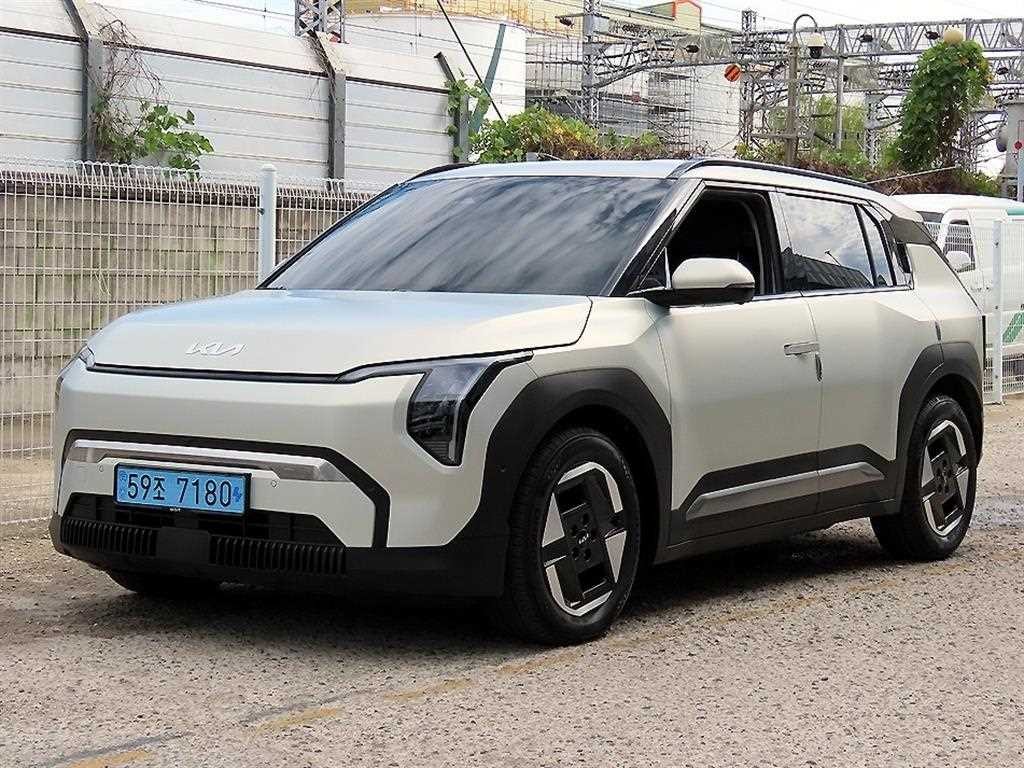 기아 EV3 롱레인지 2WD 어스 이미지 2