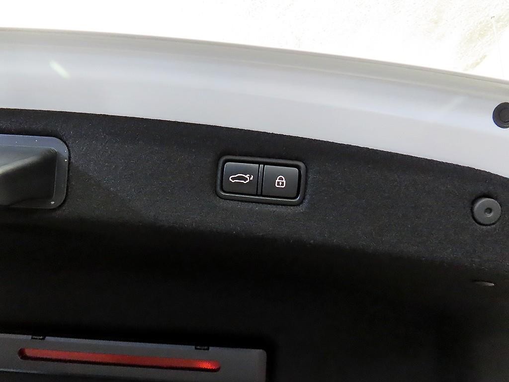 제네시스 G90 3.8 GDI AWD 럭셔리 이미지 17