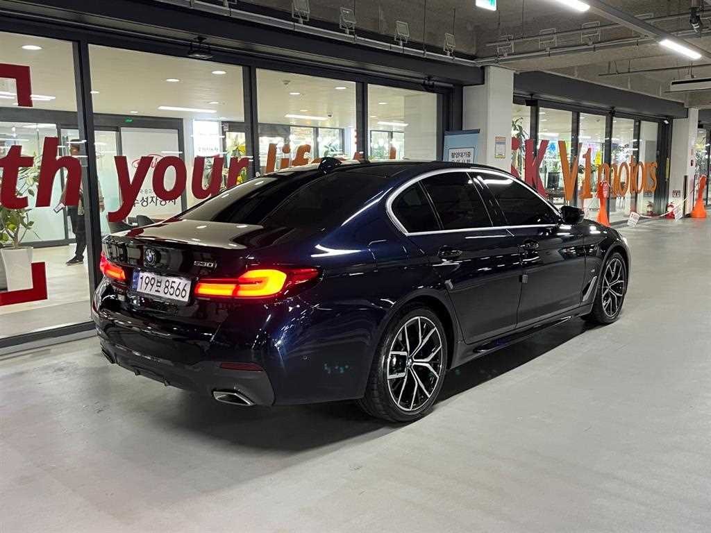 BMW 5시리즈 5시리즈 (G30) 530i M 스포츠 이미지 4