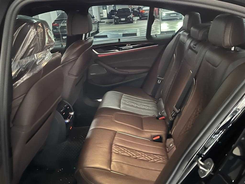 BMW 5시리즈 5시리즈 (G30) 530i M 스포츠 이미지 7