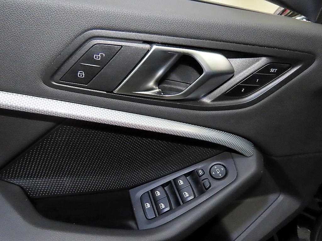BMW 2시리즈 2시리즈 그란쿠페 (F44) 220i 그란쿠페 스포츠 이미지 13