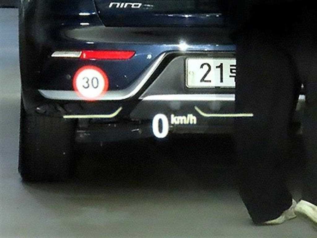 BMW 2시리즈 2시리즈 그란쿠페 (F44) 220i 그란쿠페 스포츠 이미지 14