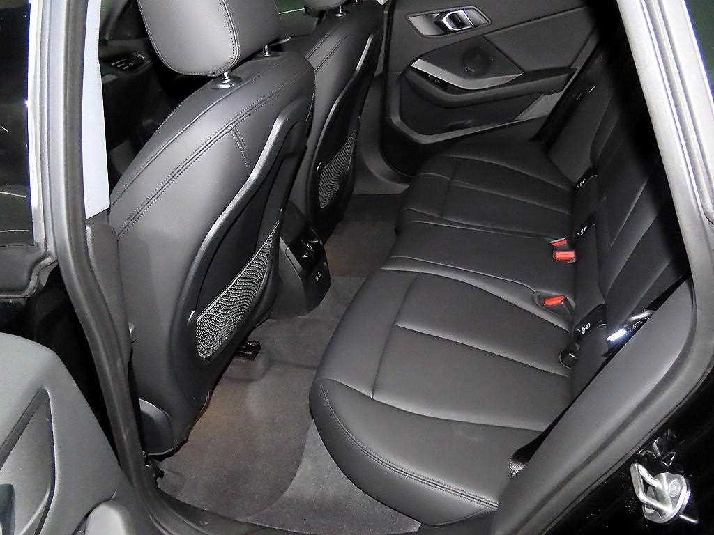 BMW 2시리즈 2시리즈 그란쿠페 (F44) 220i 그란쿠페 스포츠 이미지 7