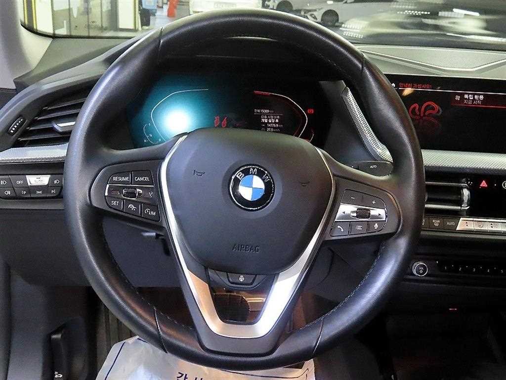 BMW 2시리즈 2시리즈 그란쿠페 (F44) 220i 그란쿠페 스포츠 이미지 8